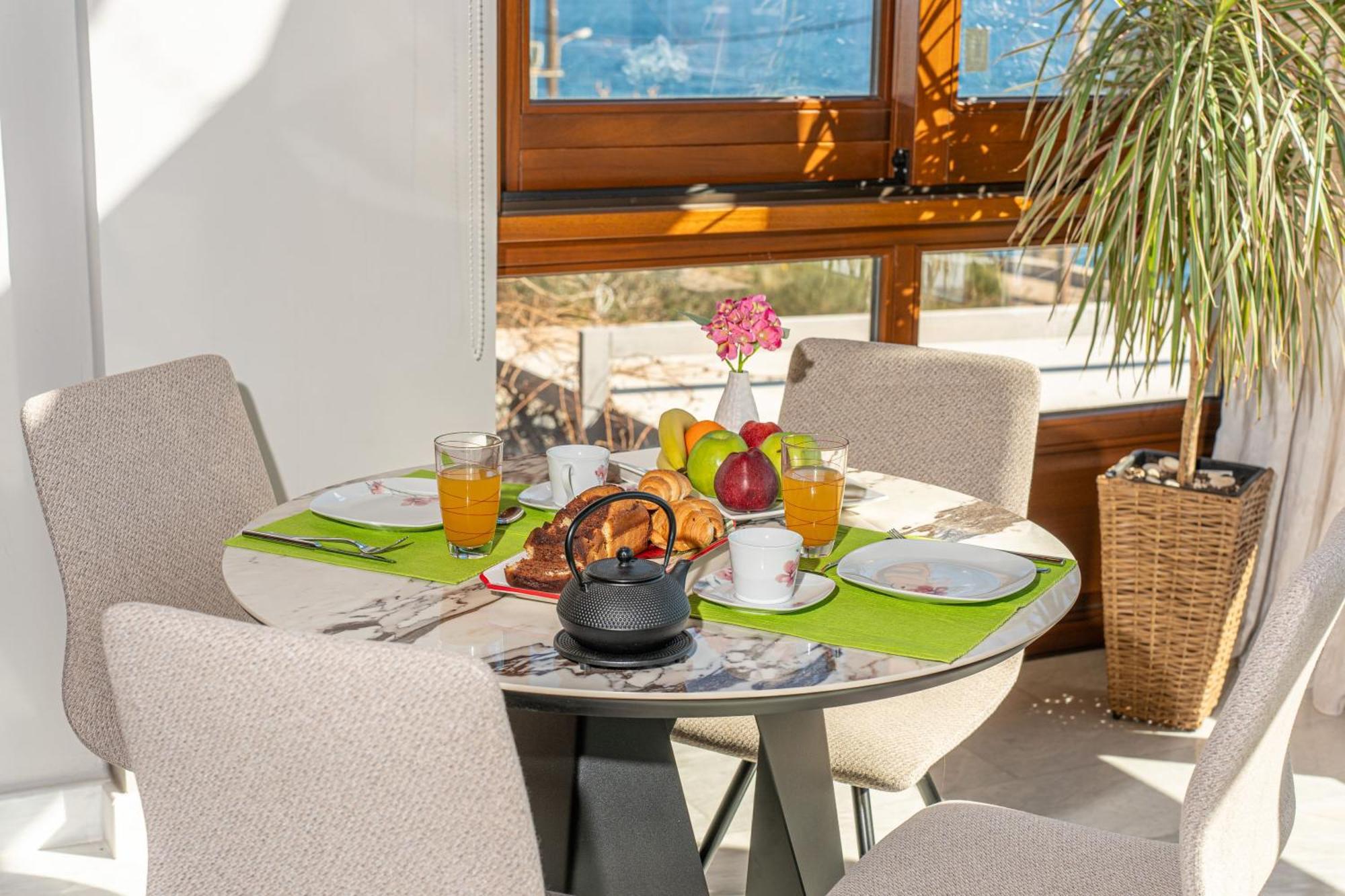 Sea Rock Apartment Айя-Евфимия Экстерьер фото